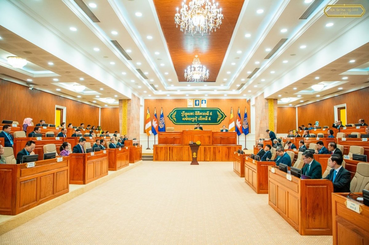柬埔寨参议院通过兵役法 旨在提升国民国防素质