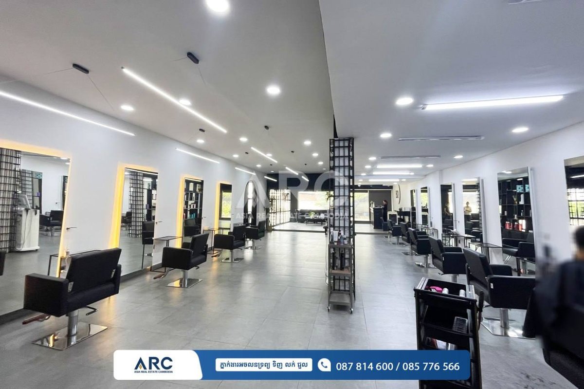 堆谷区万景岗2商铺招租,月租3200美元可议