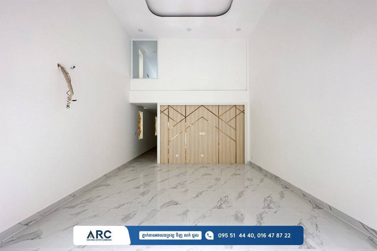 水净华区6A公路商住两用房招租 月租$400 3房5卫