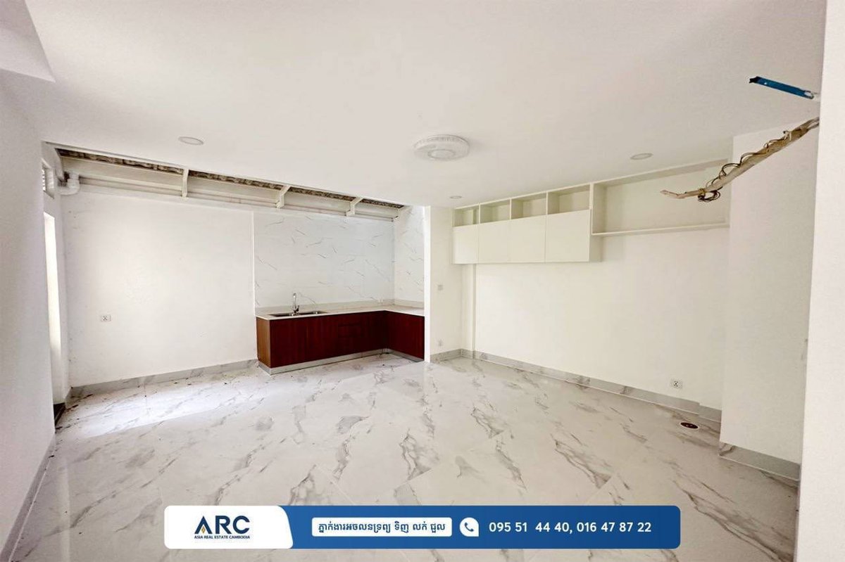 水净华区6A公路商住两用房招租 月租$400 3房5卫