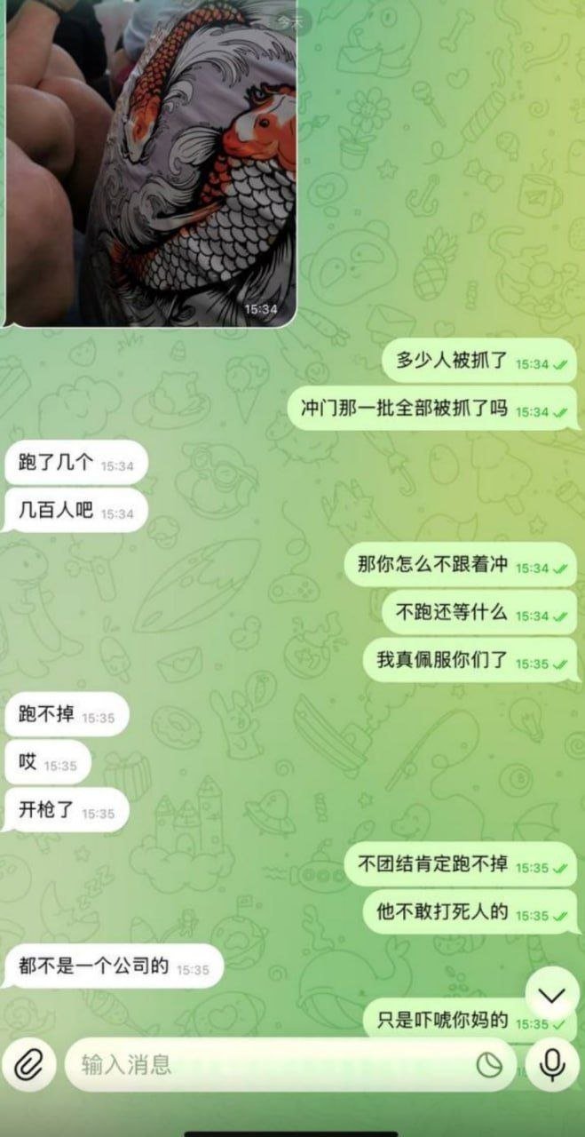 金边某处发生突击抓捕行动,多名人员被警方控制,部分人员在行动中试图逃跑