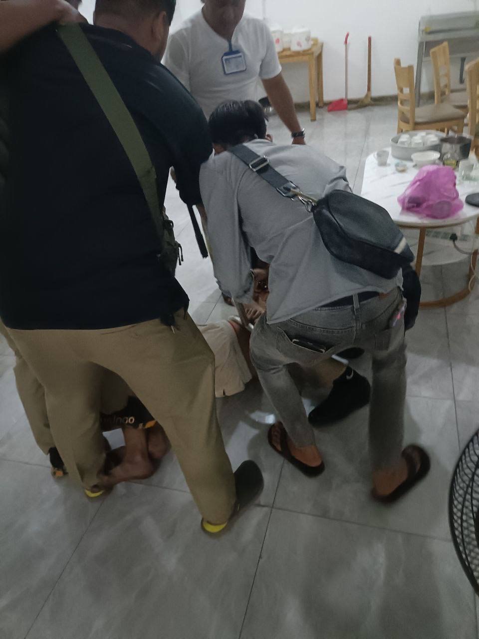 木牌警方突击行动 成功抓获一名越南贩毒头目