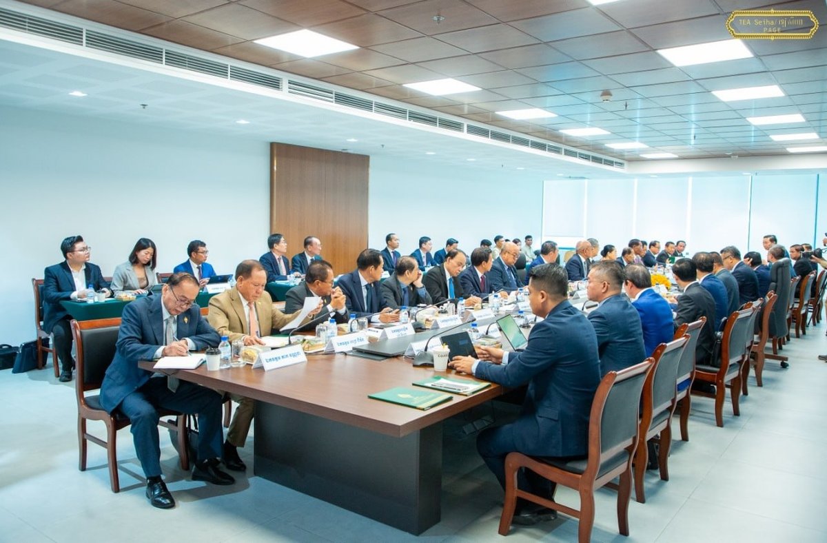 狄西哈与高竹德玛讨论兵役法草案 推进兵役制度改革
