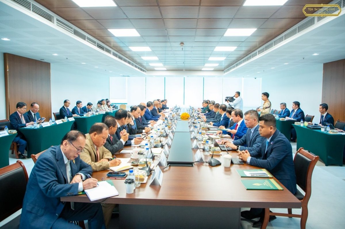 狄西哈与高竹德玛讨论兵役法草案 推进兵役制度改革