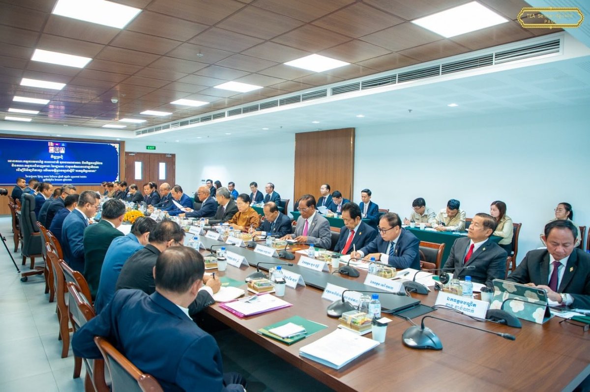 狄西哈与高竹德玛讨论兵役法草案 推进兵役制度改革