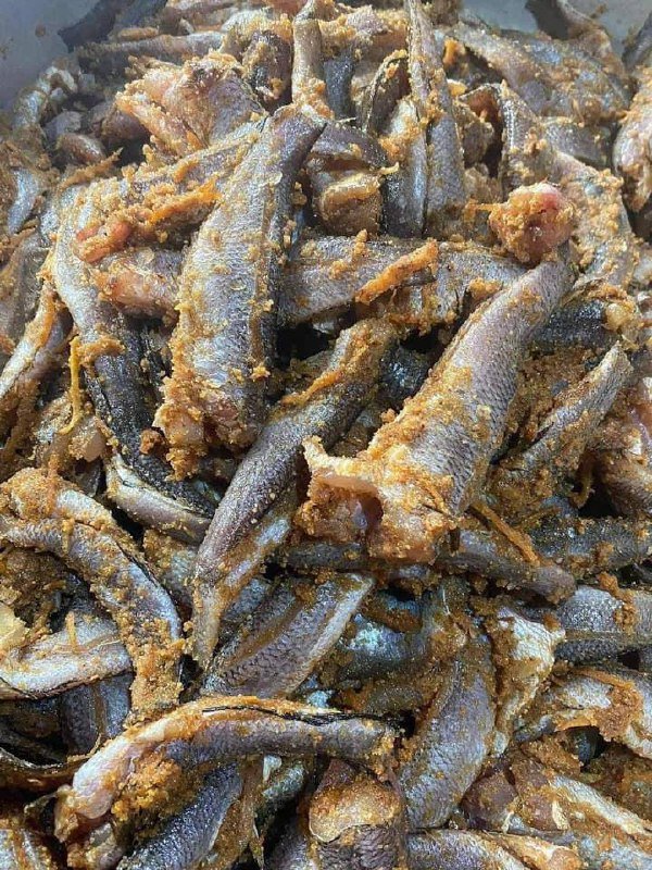 柬埔寨特色腌制鱼类出售 每公斤35000瑞尔 可煎可蒸