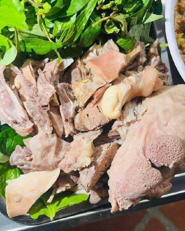 金边特色炖牛肉每公斤$13.75 附赠多种蘸料 30分钟即食