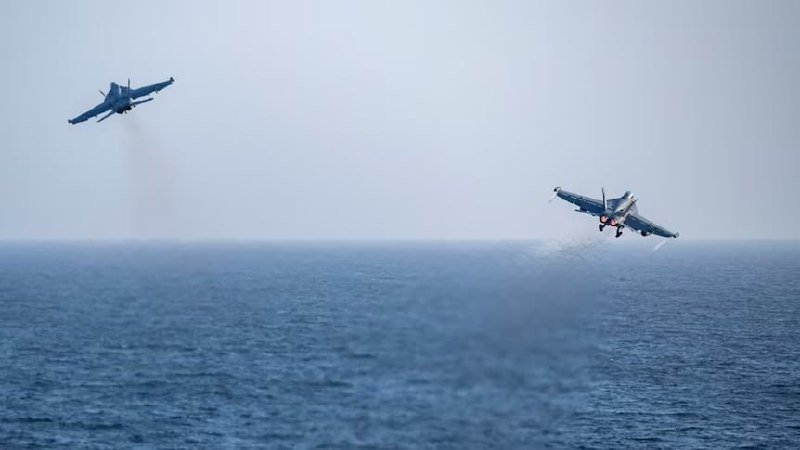 美军对伊朗导弹及无人艇基地发动新一轮空袭