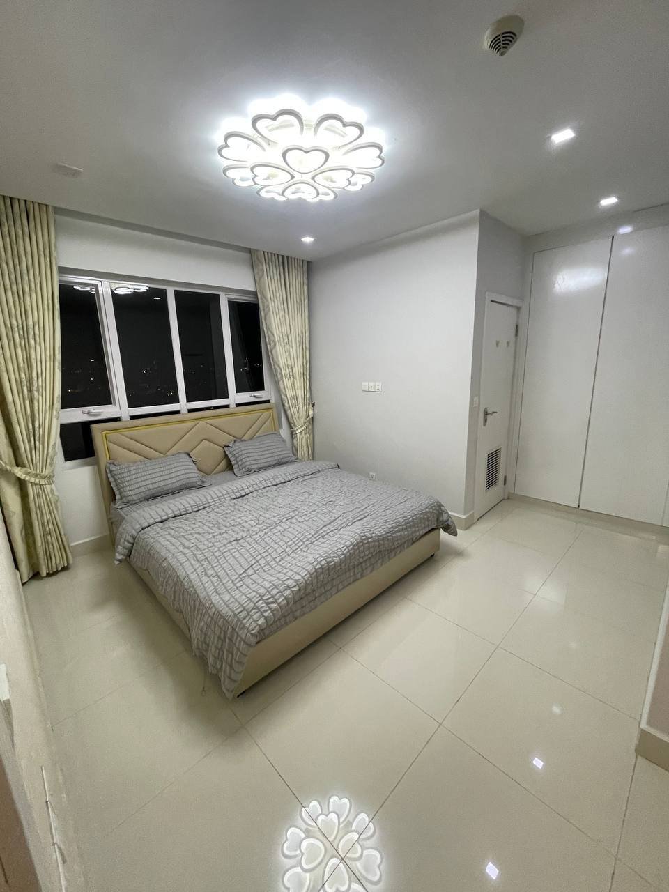 BKK区Pearla Palace两房公寓招租 月租$500含物业费