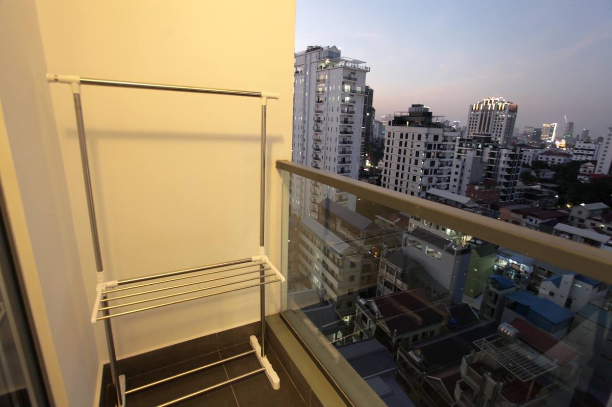 永旺附近Penthouse公寓两房招租 月租$700含物业费