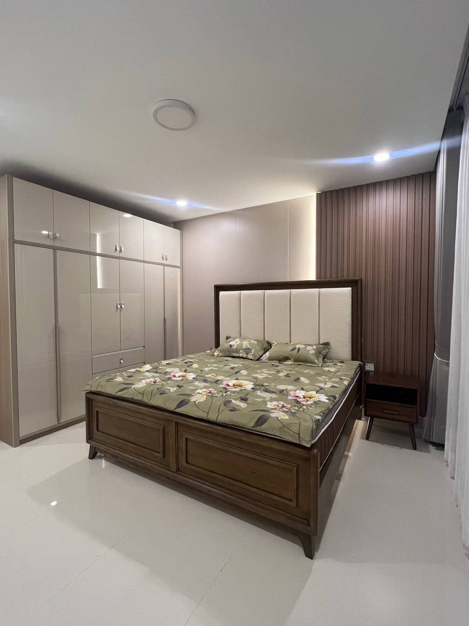 铁桥头炳发集团Shophouse招租 月租$800含全套家具
