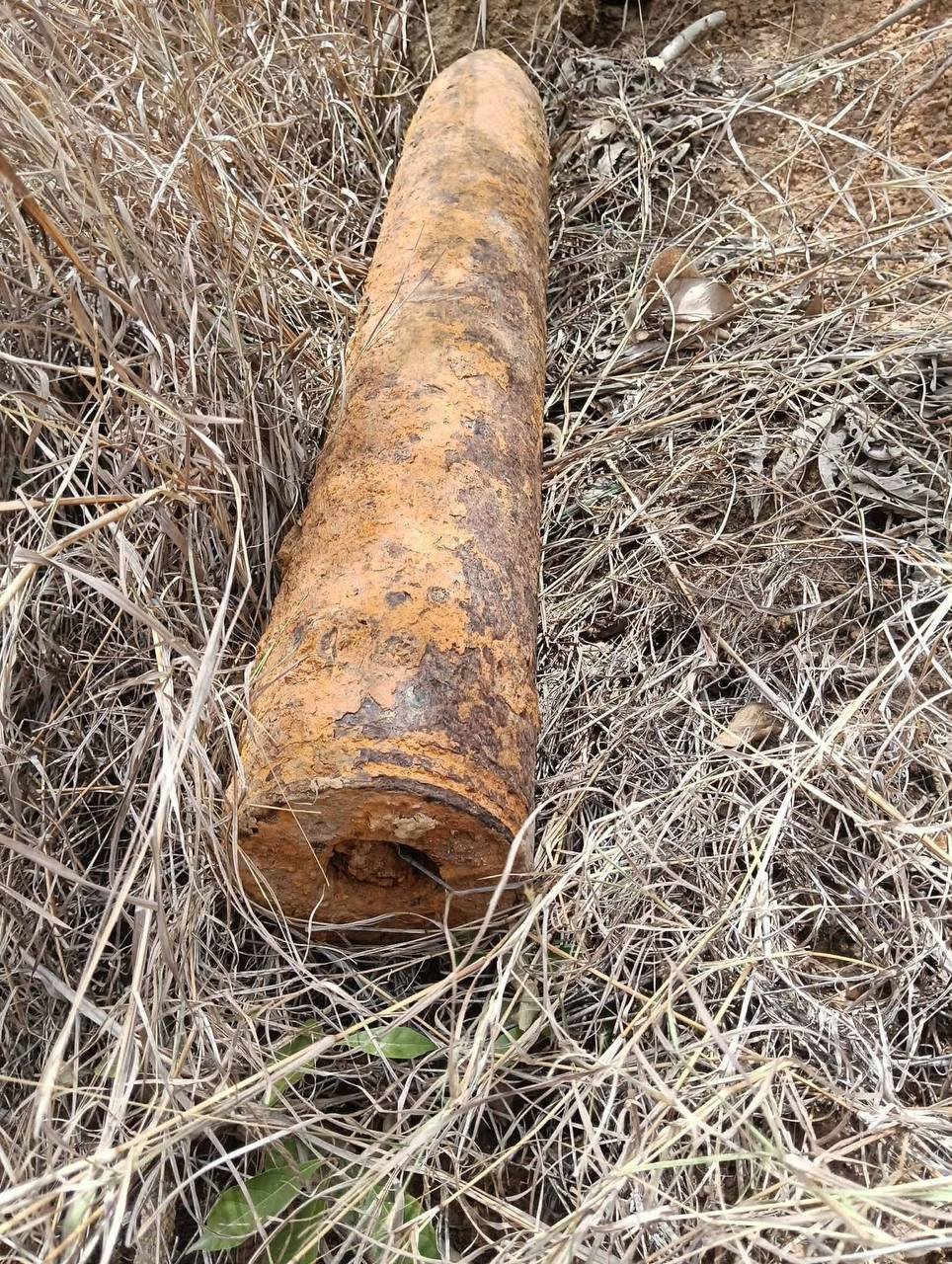 实居省三隆东县发现未爆弹药 警方已介入处理