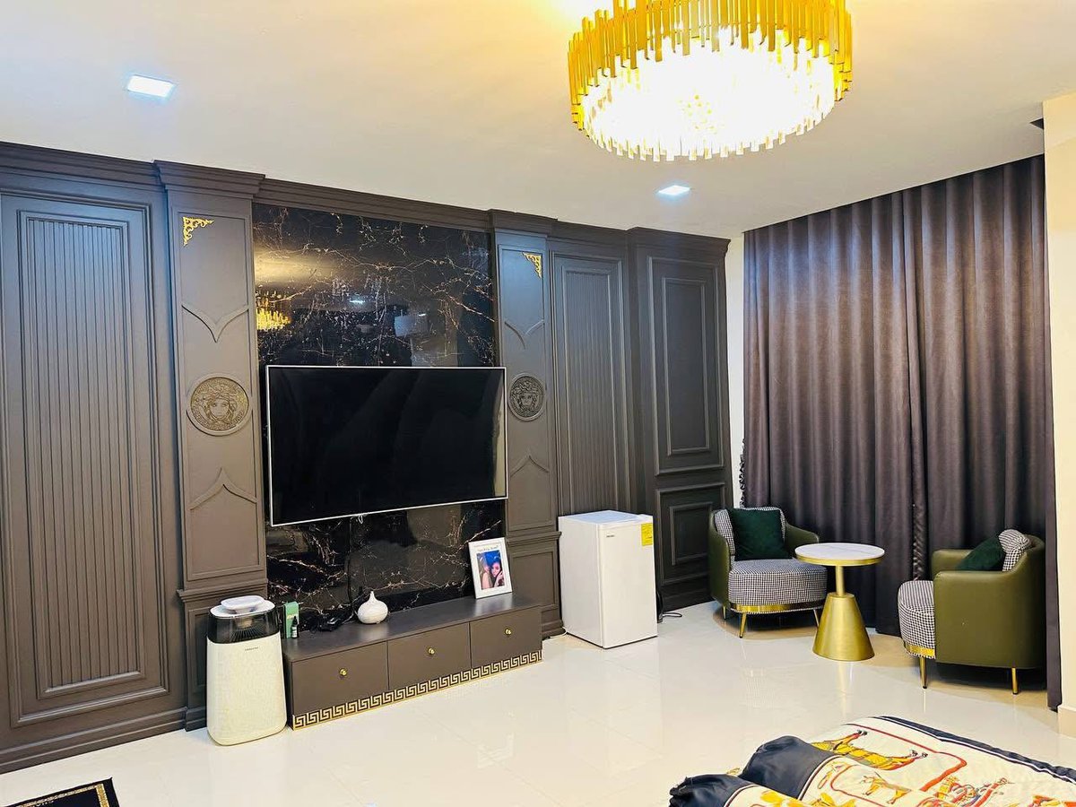 炳发城万景岗生态三角洲联排别墅招租 月租$1800含家具