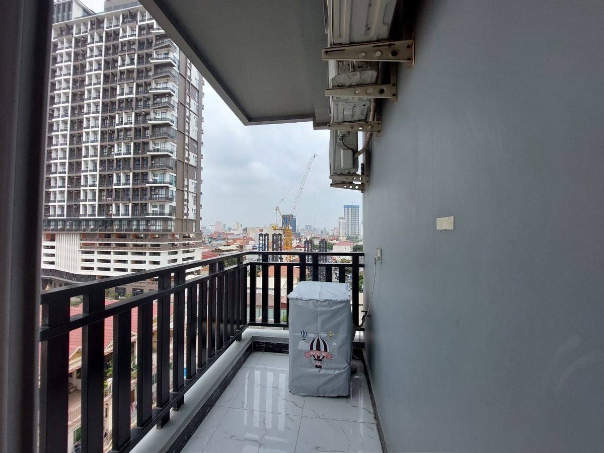 俄罗斯市场两房公寓招租 月租$400 设施齐全拎包入住