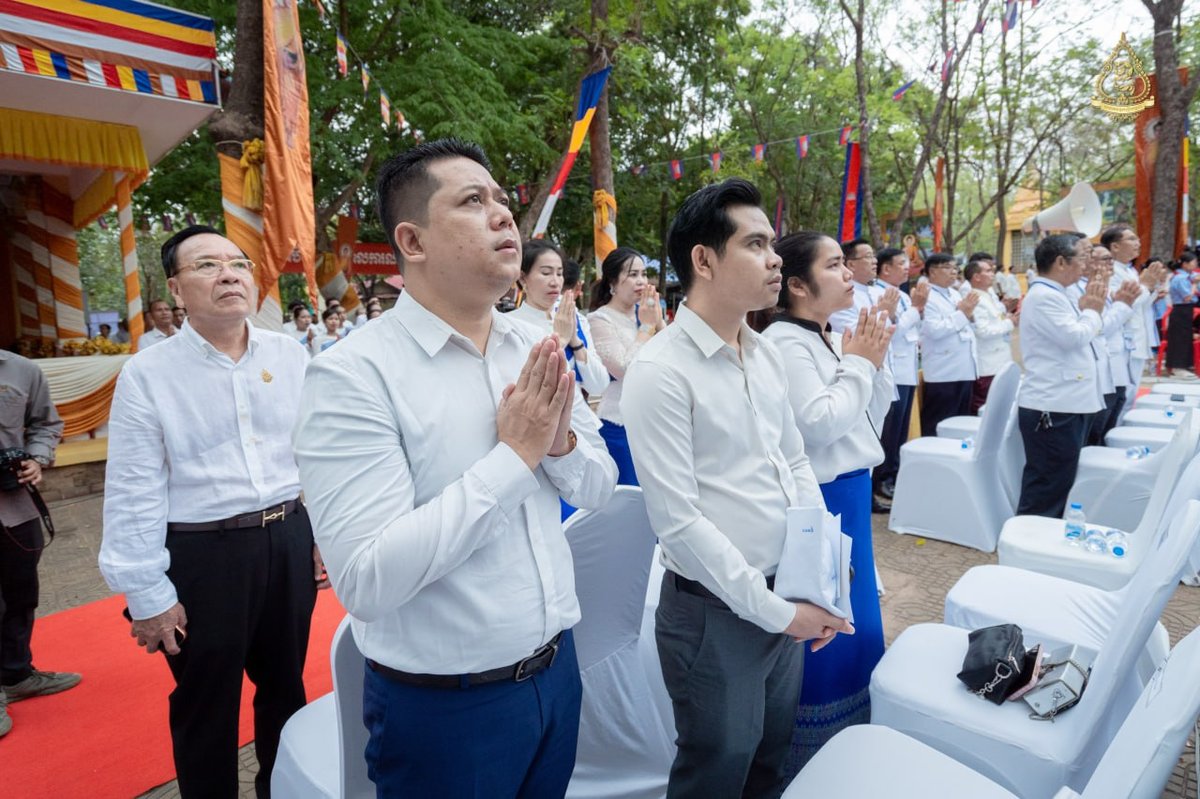 柬埔寨商会领袖齐聚乌栋山 共同庆祝卫塞节庆典