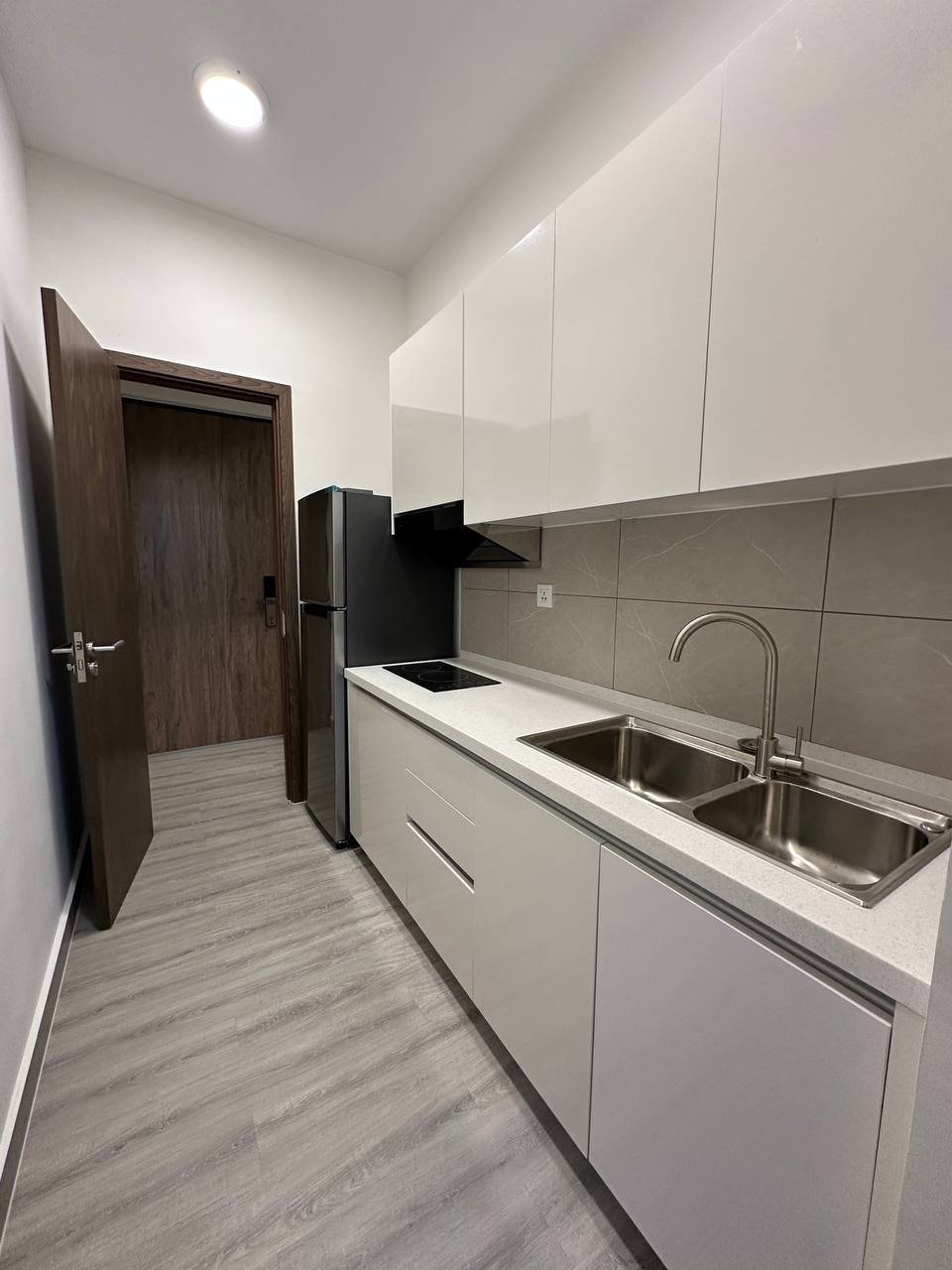 Urban Village公寓两房招租 月租$850含物业WiFi