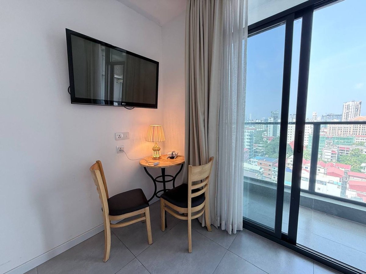 位于钻石岛的The Penthouse Residence公寓现有一套52平米一