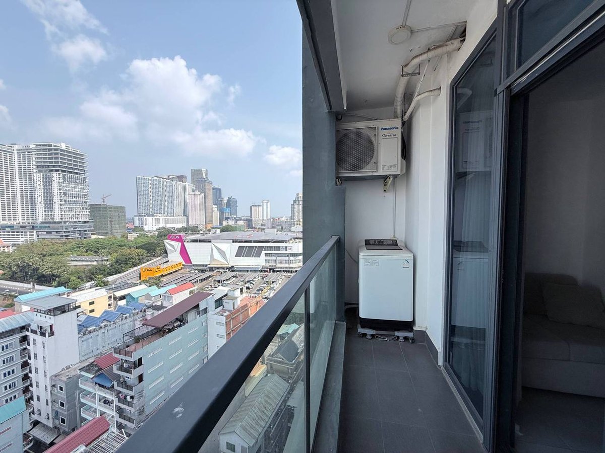 位于钻石岛的The Penthouse Residence公寓现有一套52平米一