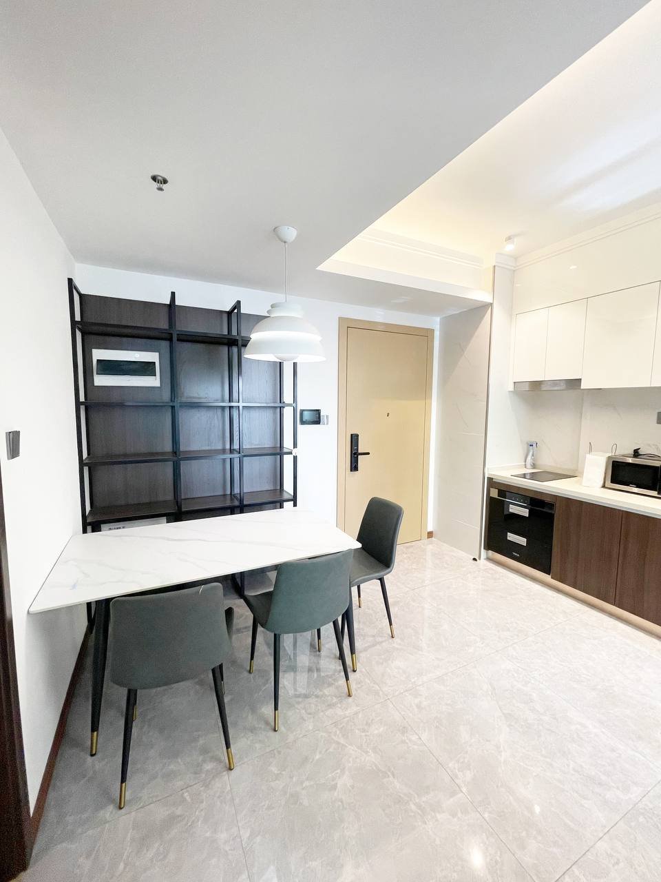 位于金边BKK1核心地段的Agile Sky Residence公寓现有一套一房