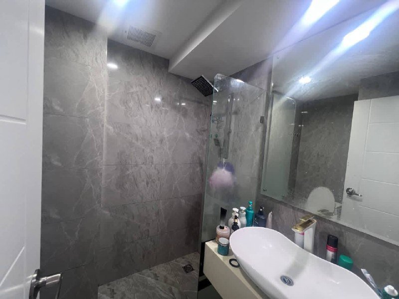 Condo UK 548单身公寓招租 月租$250 押一付一