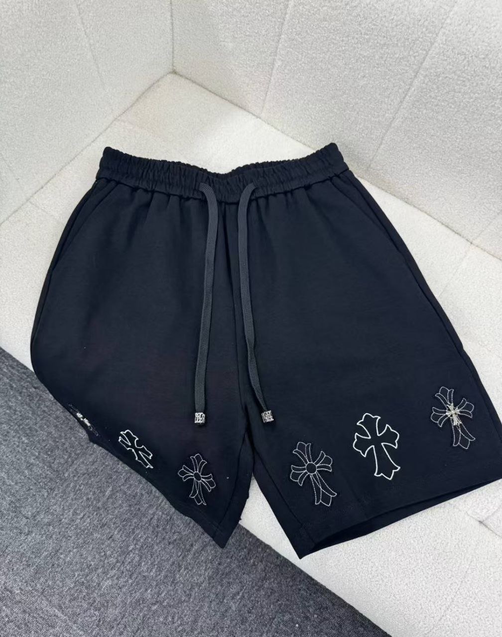克罗心十字架刺绣短裤转让 纯棉材质 尺码M至4XL