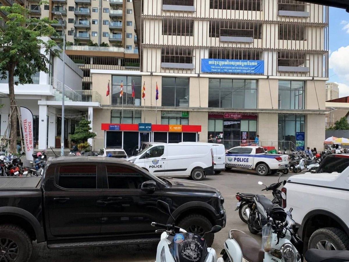 金边三攀市场Sky Try大楼遭警方突袭 多人被带走