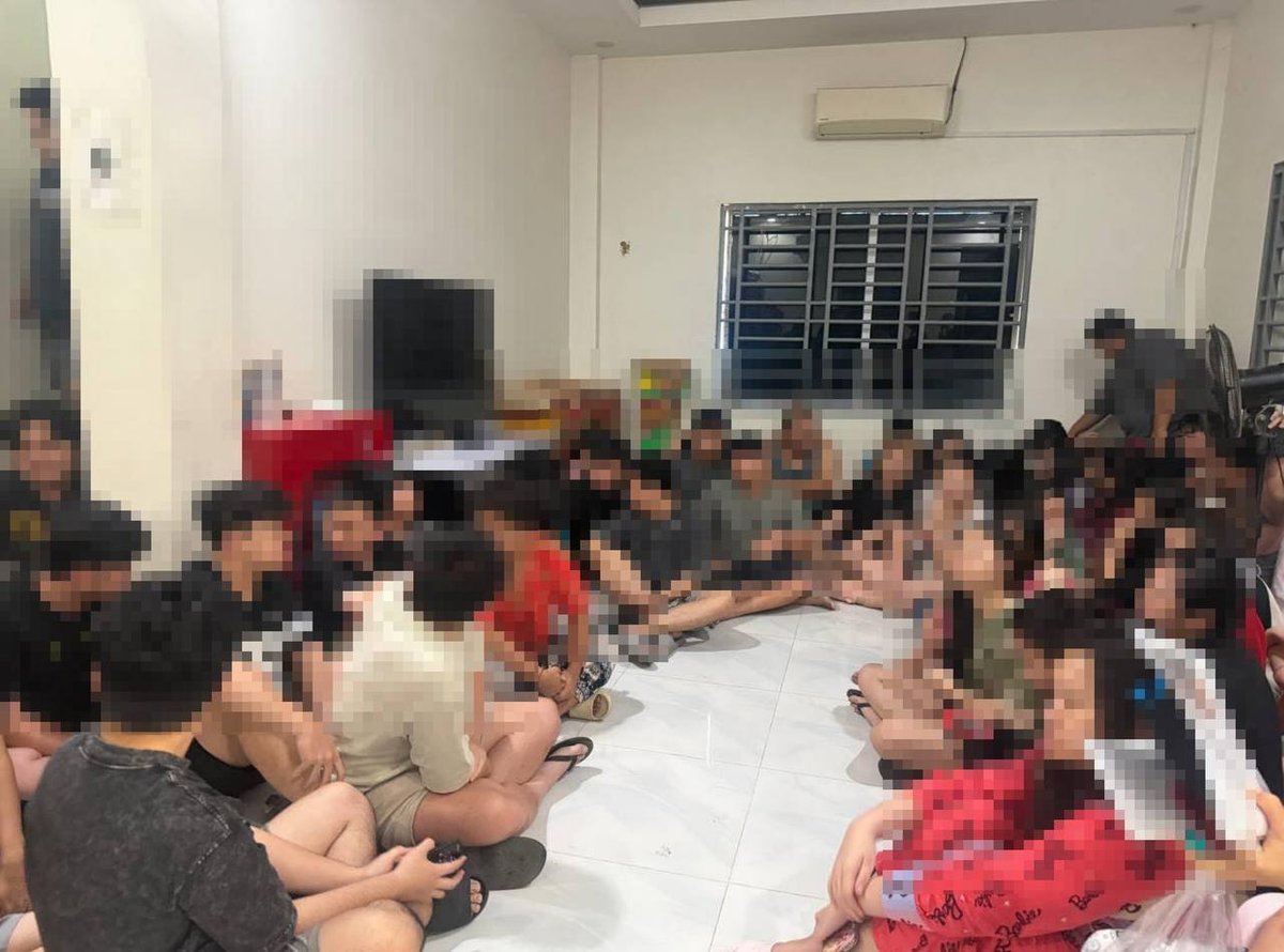 波贝市突查网络诈骗窝点 查获疑似设备并登记外籍人员
