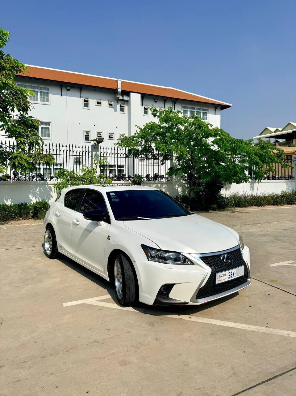 Lexus CT200h F-Sport 2012款出租 月租$650