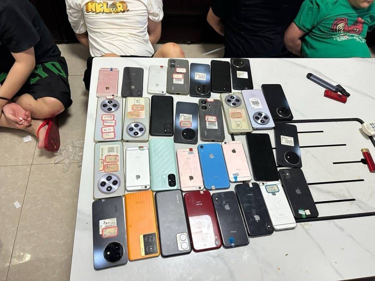 西港突袭8栋别墅抓获6名中国籍嫌疑人 查获大量涉诈设备