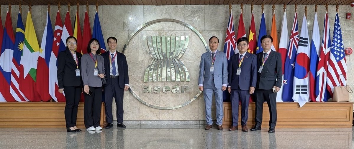 柬埔寨卫生部赴印尼参加东盟卫生高官特别会议 制定五年行动计划