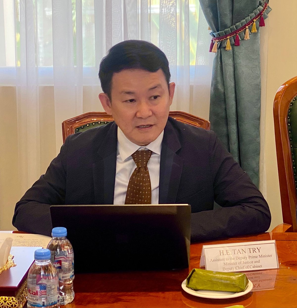 柬埔寨司法部与加拿大使馆会谈 推进商事法庭筹建进程