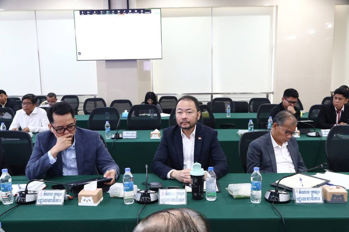 柬埔寨司法部参与跨部门会议 讨论船舶港口监察官员制服
