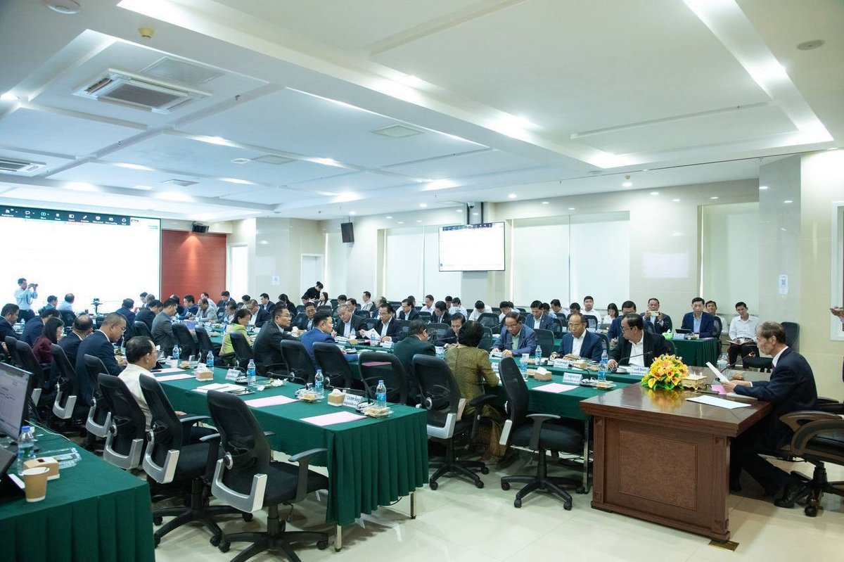 柬埔寨内阁办公厅召开跨部门会议 规范官员人事数据管理