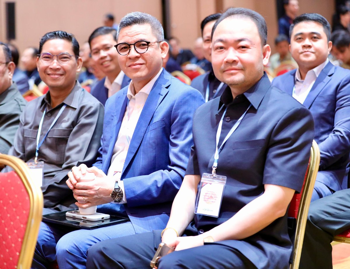 洪森出席金边政务座谈会 4000余名各级官员参会