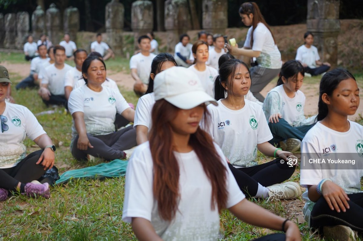 暹粒第九届森林徒步活动圆满落幕 近百人参与体验瑜伽冥想