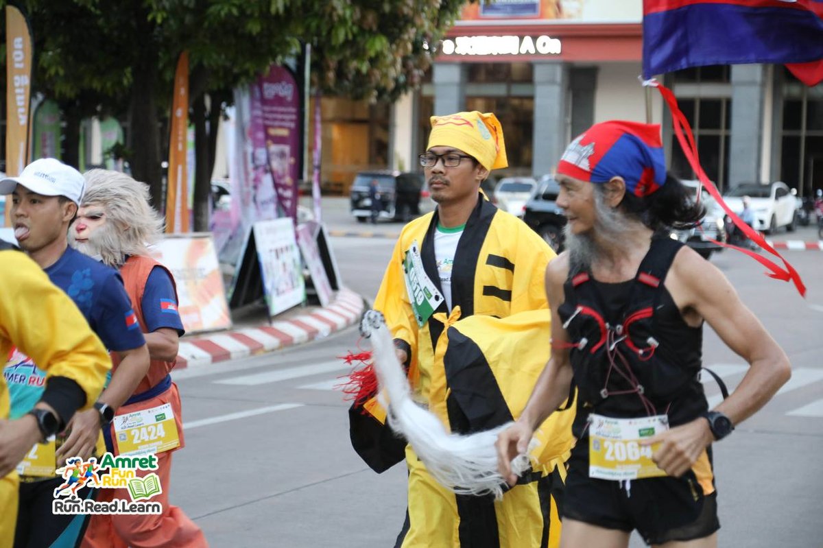 钻石岛万人慈善跑圆满落幕 3000余人参与推广金融知识