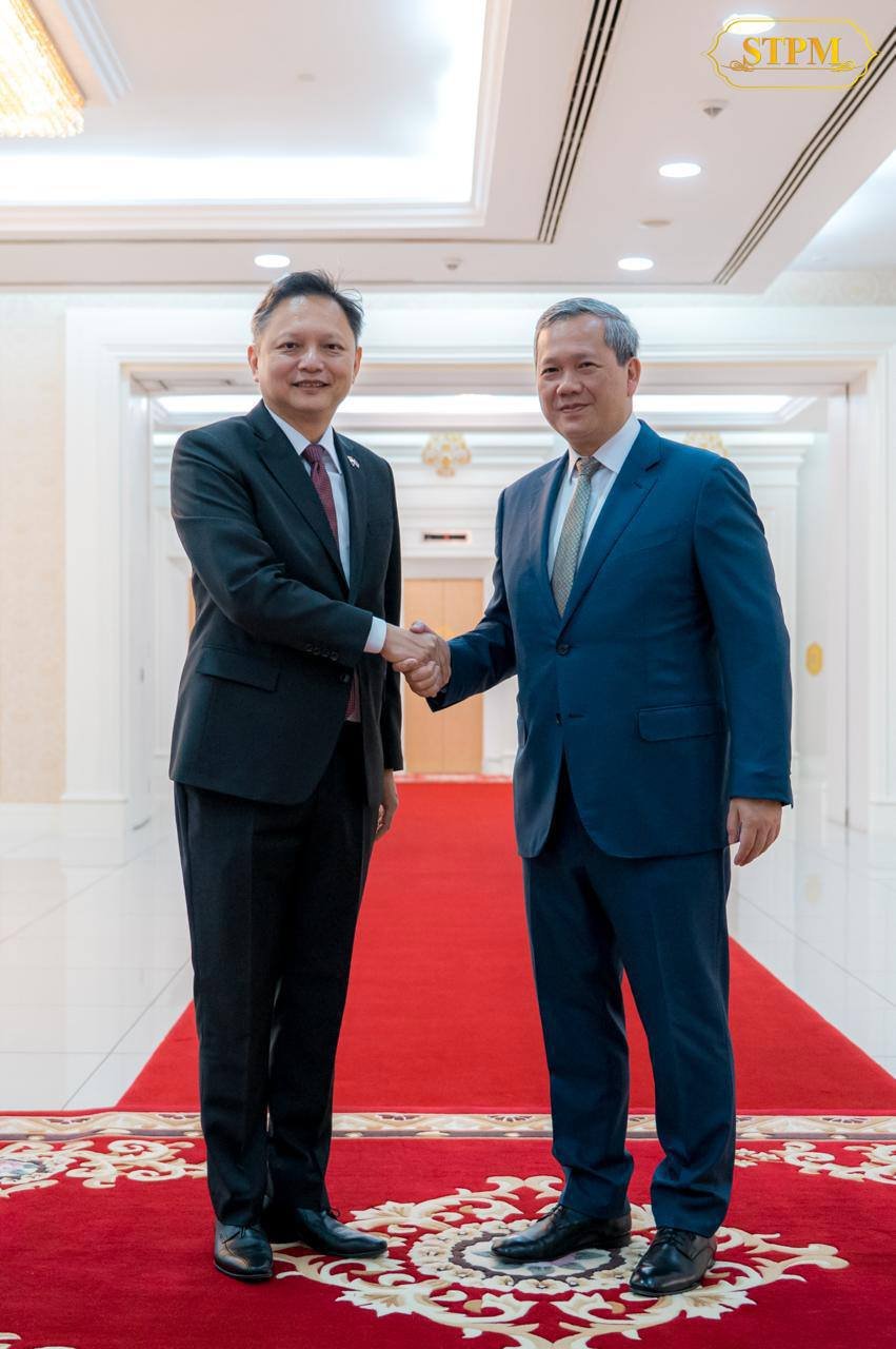 洪玛奈会见新加坡驻柬大使 探讨双边经贸与区域合作