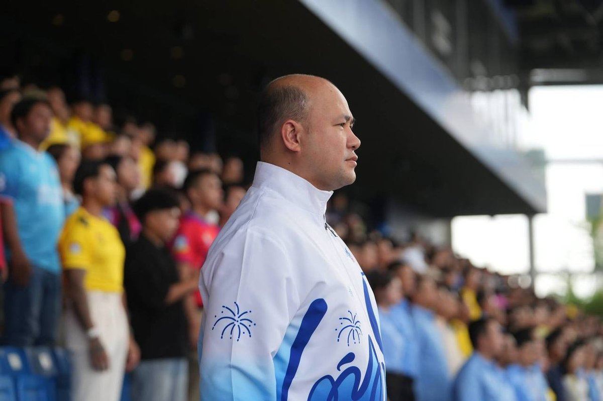 由柬埔寨青年联合会主办的第9届足球联赛在维萨卡体育场正式开幕