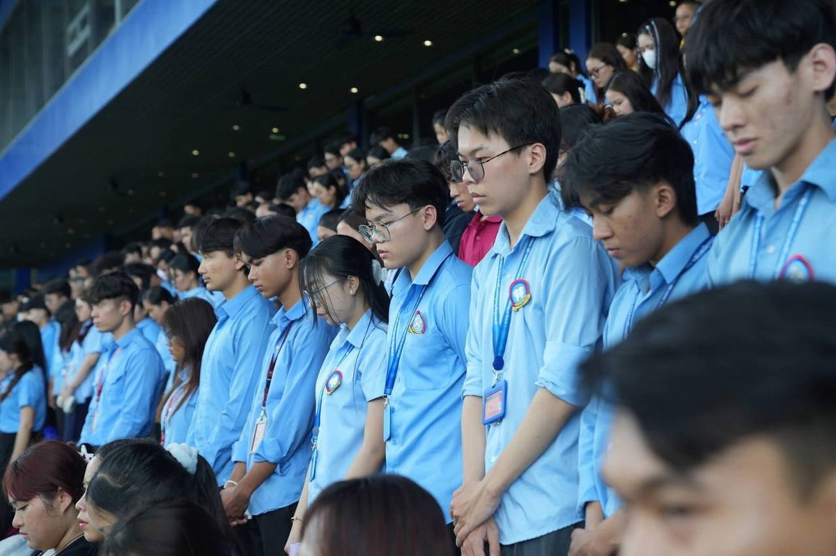 由柬埔寨青年联合会主办的第9届足球联赛在维萨卡体育场正式开幕