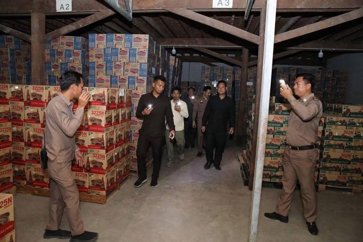 雷西郊区查封两处非法仓库 涉嫌违规进口泰国商品