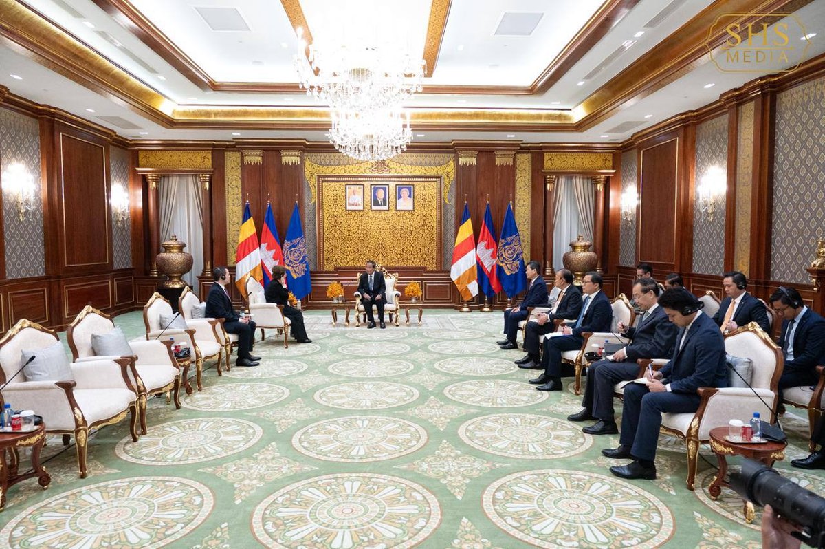 洪森会见哥伦比亚新任大使 双方就加强双边外交关系交换意见