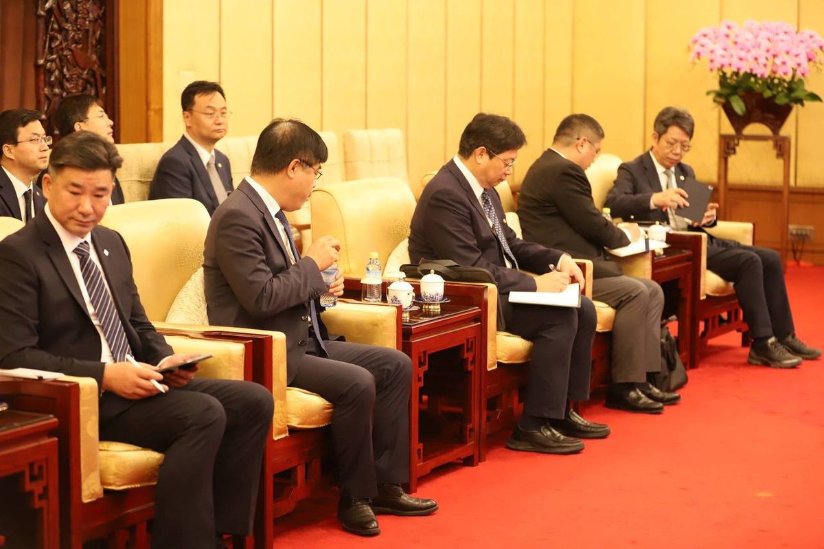 洪森会见中国交通建设集团负责人 探讨基建合作