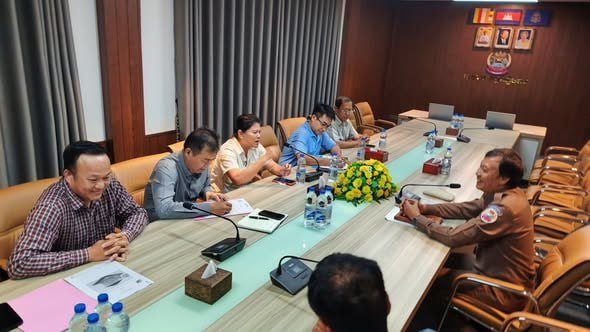 暹粒省政府磋商社会住房项目 推动当地保障性住房建设
