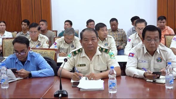 暹粒省政府召开自然资源保护会议 严打非法林业开发