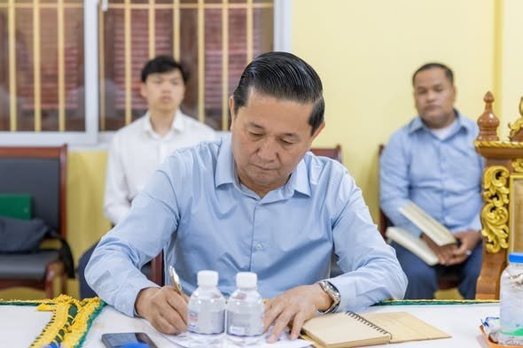 暹粒省政府召开宗教事务会议 强化寺庙文化遗产管理