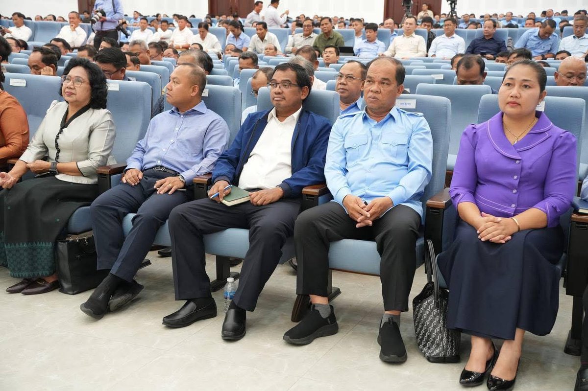 西港召开2026年上半年工作总结会议 聚焦经济建设与民生