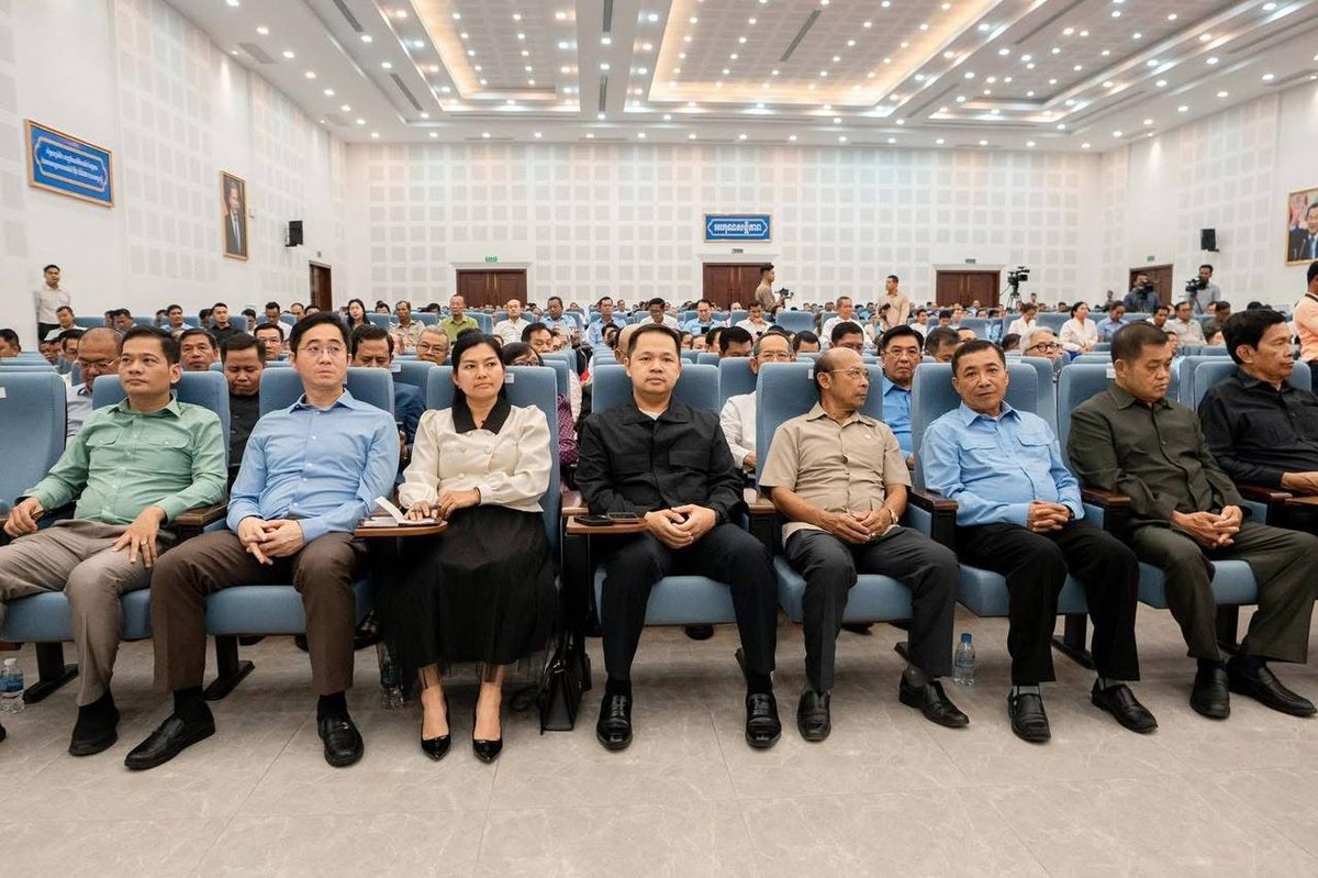 西港召开2026年上半年工作总结会议 聚焦经济建设与民生