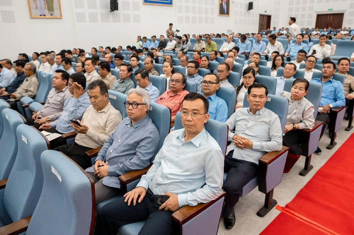 西港召开2026年上半年工作总结会议 聚焦经济建设与民生