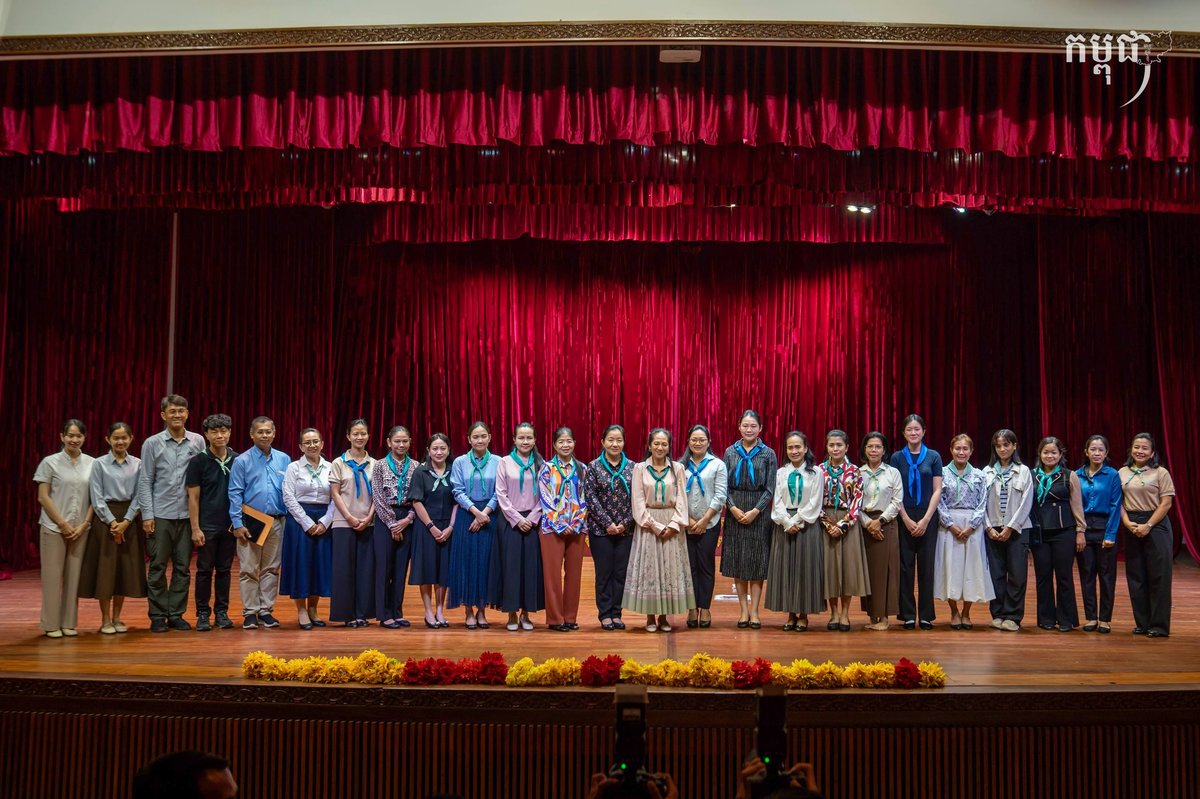 柬埔寨女童军协会在金边四臂湾大剧院进行排练，为即将举办的“第