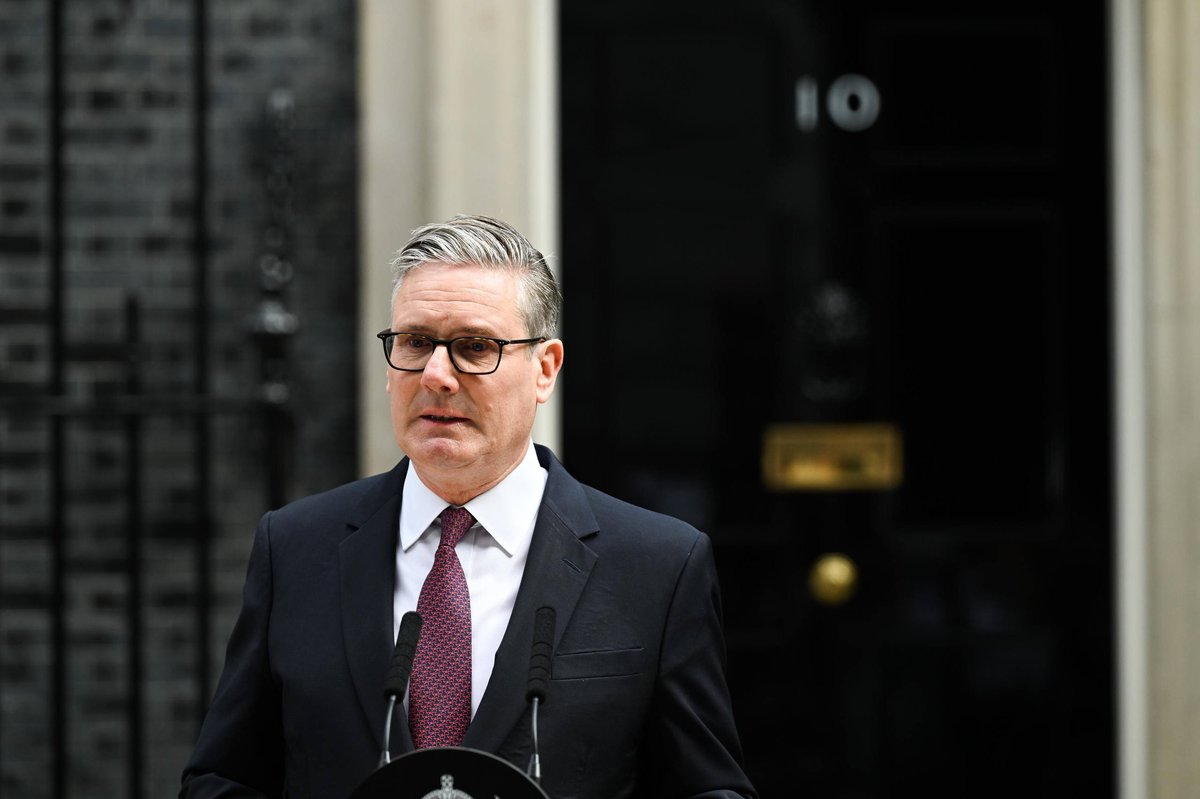 英国首相基尔·斯塔默正式辞职 国际政坛变动引发关注